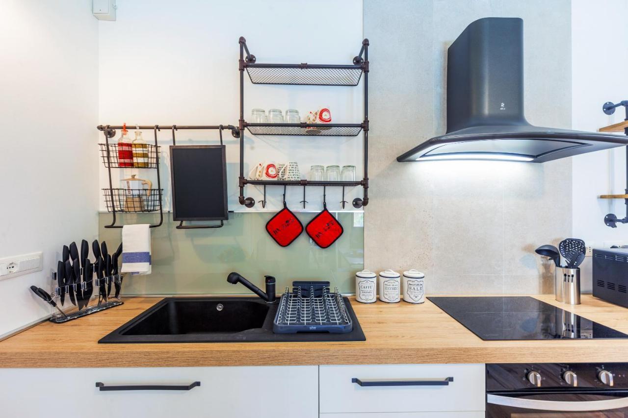 Vakalu-Piazza Duomo Charming Apartment سيراكوزا المظهر الخارجي الصورة