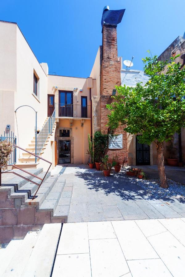 Vakalu-Piazza Duomo Charming Apartment سيراكوزا المظهر الخارجي الصورة